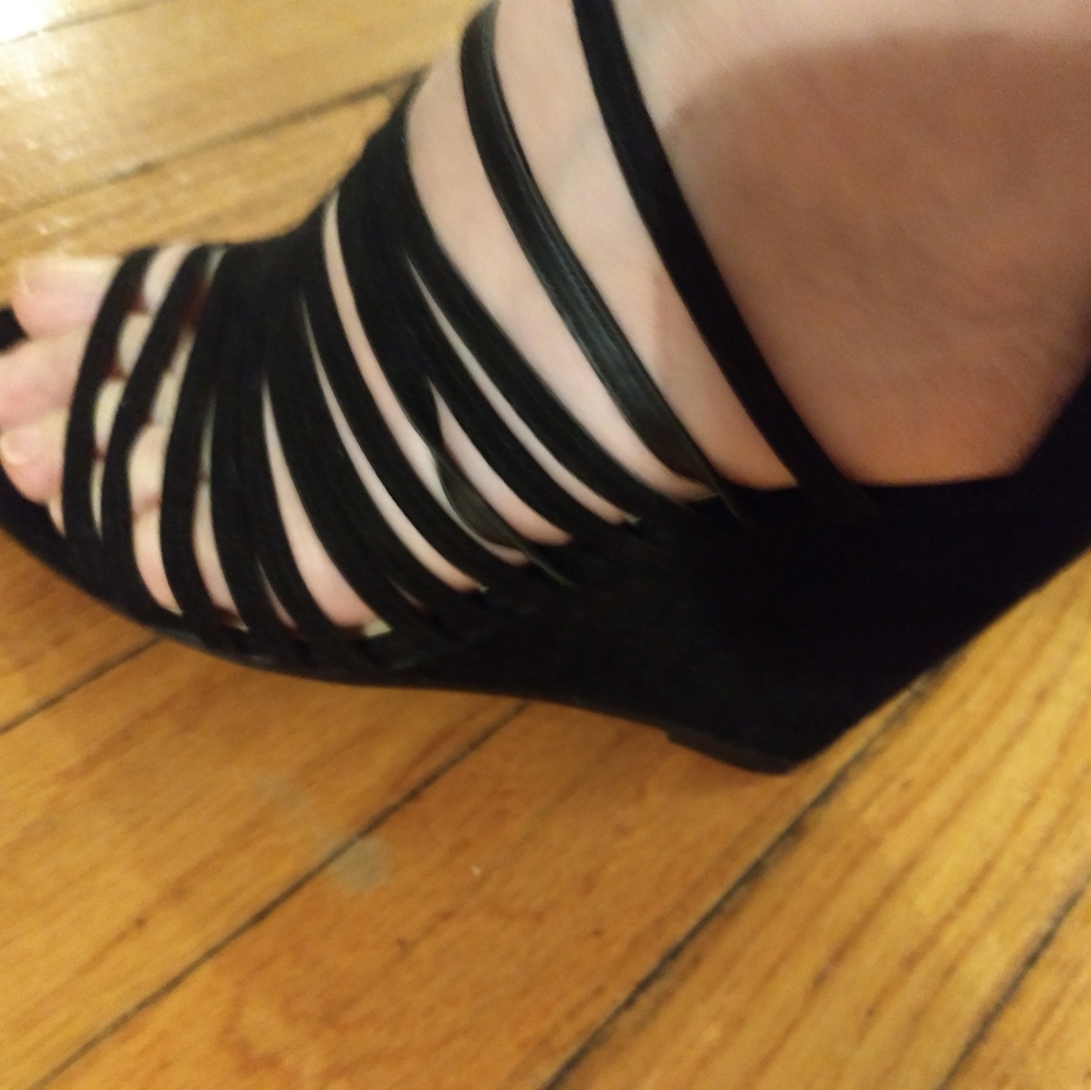 Sandals - Picture 3 of 7